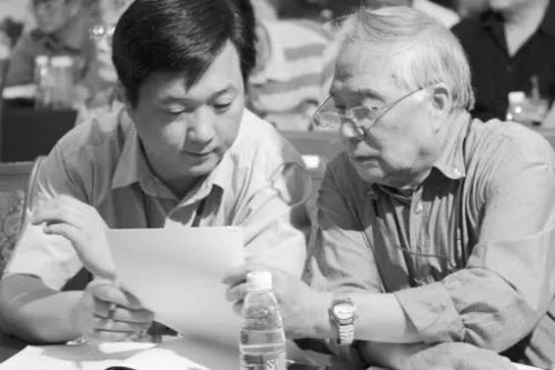 22岁负责攻克世界性难题，让中国战斗机领先世界的杨伟究竟多牛？