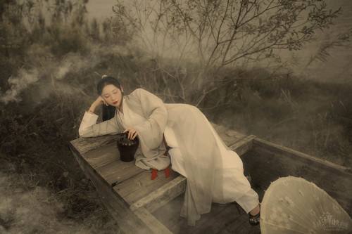 有一壶酒足以慰风尘各种续写,我有一壶酒何以慰红尘续写