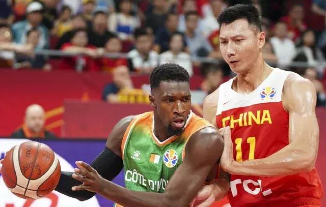 易建联还能扛起中国男篮大旗吗,易建联为中国男篮再拼一次