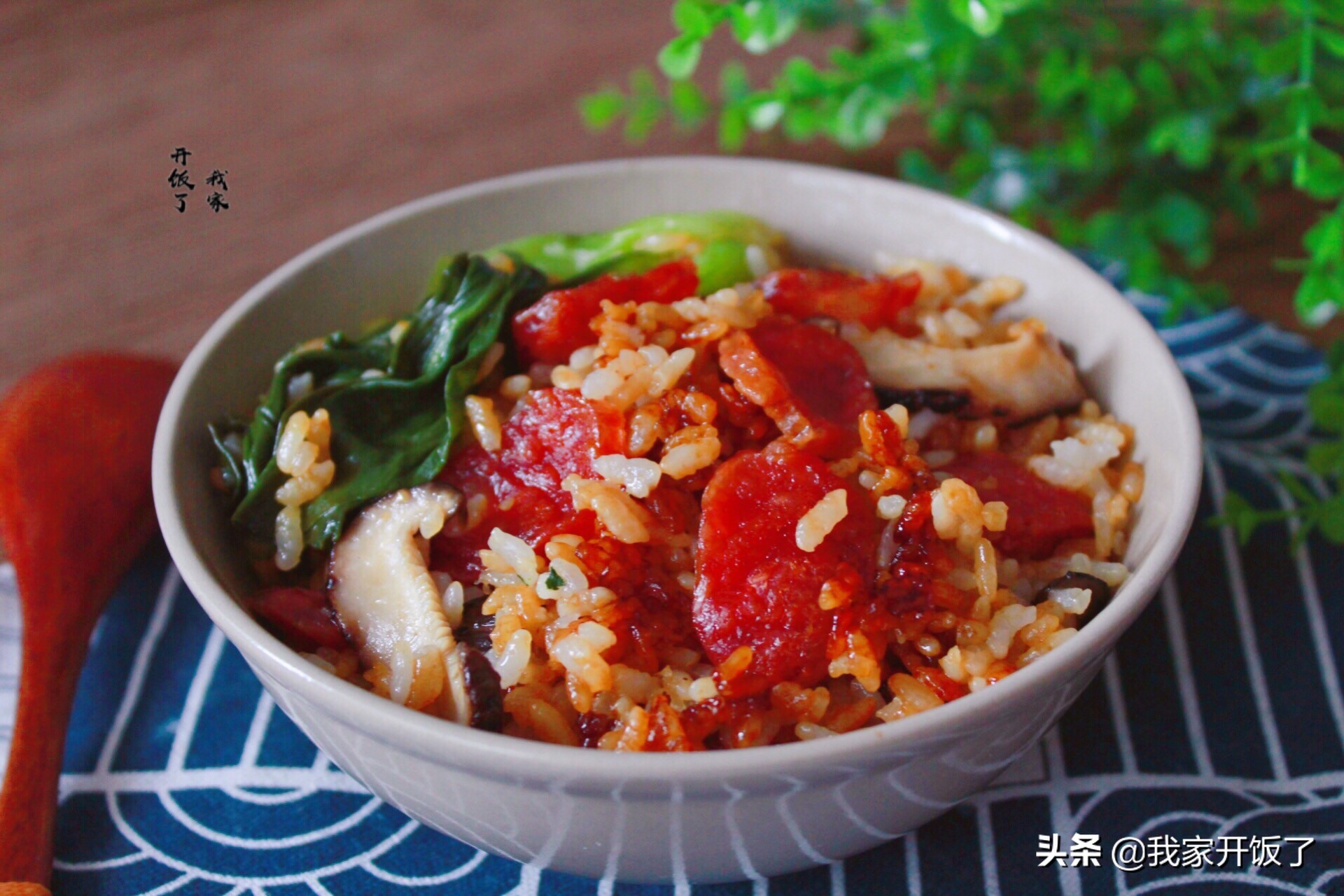 在家就能用电饭锅制作美食,小电锅做什么饭最简单又好吃
