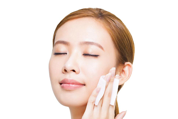 唇纹深怎么办怎么改善,有唇纹唇色深怎么办