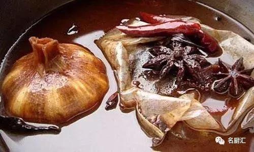 卤水卤菜发黑怎么补救,卤菜卤水发臭怎么回事