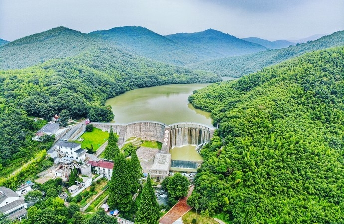 这才是夏天凉爽的地方,七里坪负氧离子全国第一避暑天堂