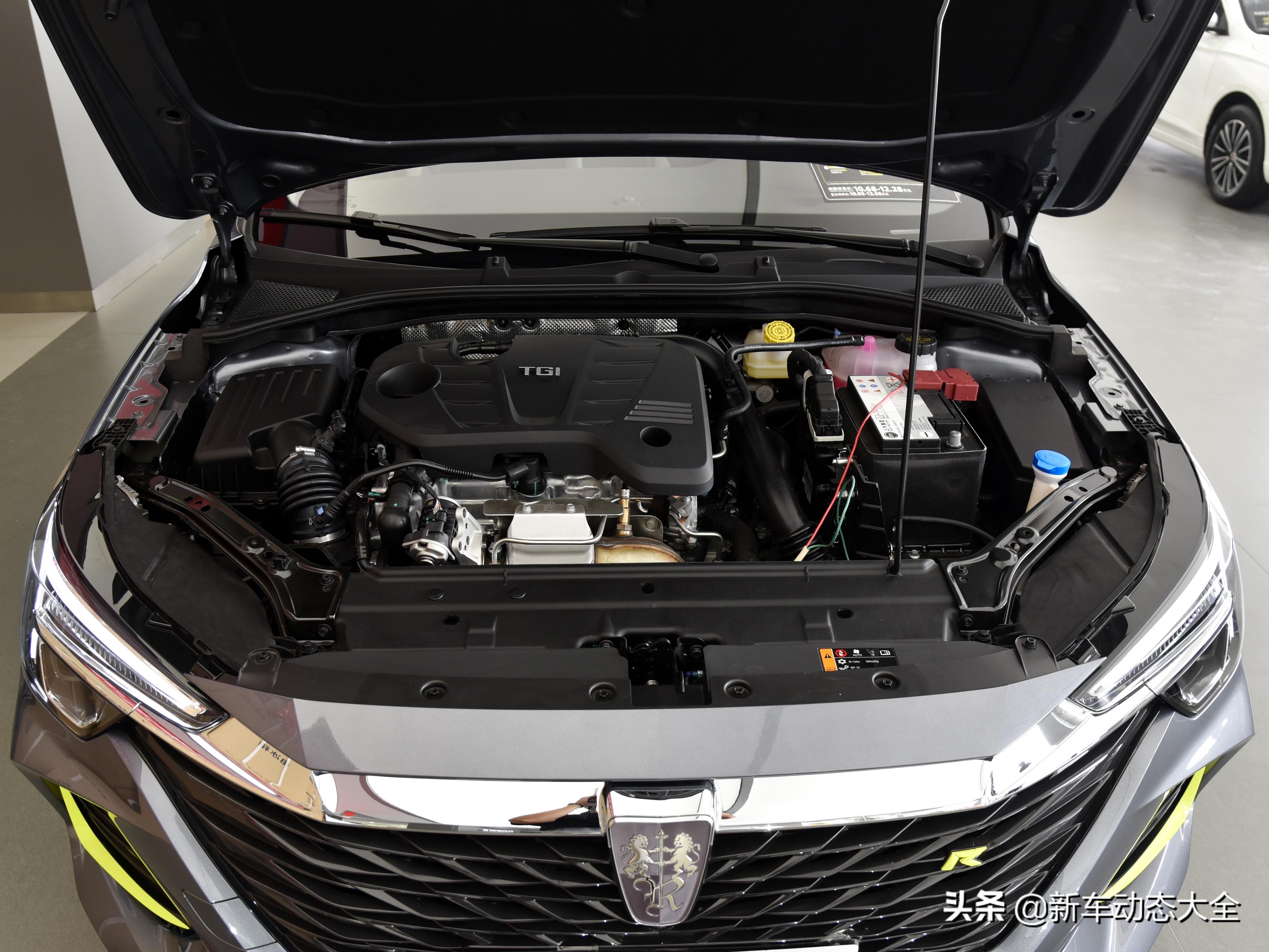 高颜值大空间配置好荣威i6maxev,大空间的a级车怎么选