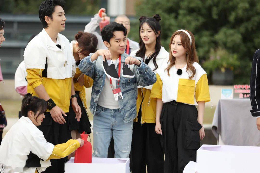 国货开启在线营业赛道，《蓝莓孵化营》在传承中培养“*界无**”主播