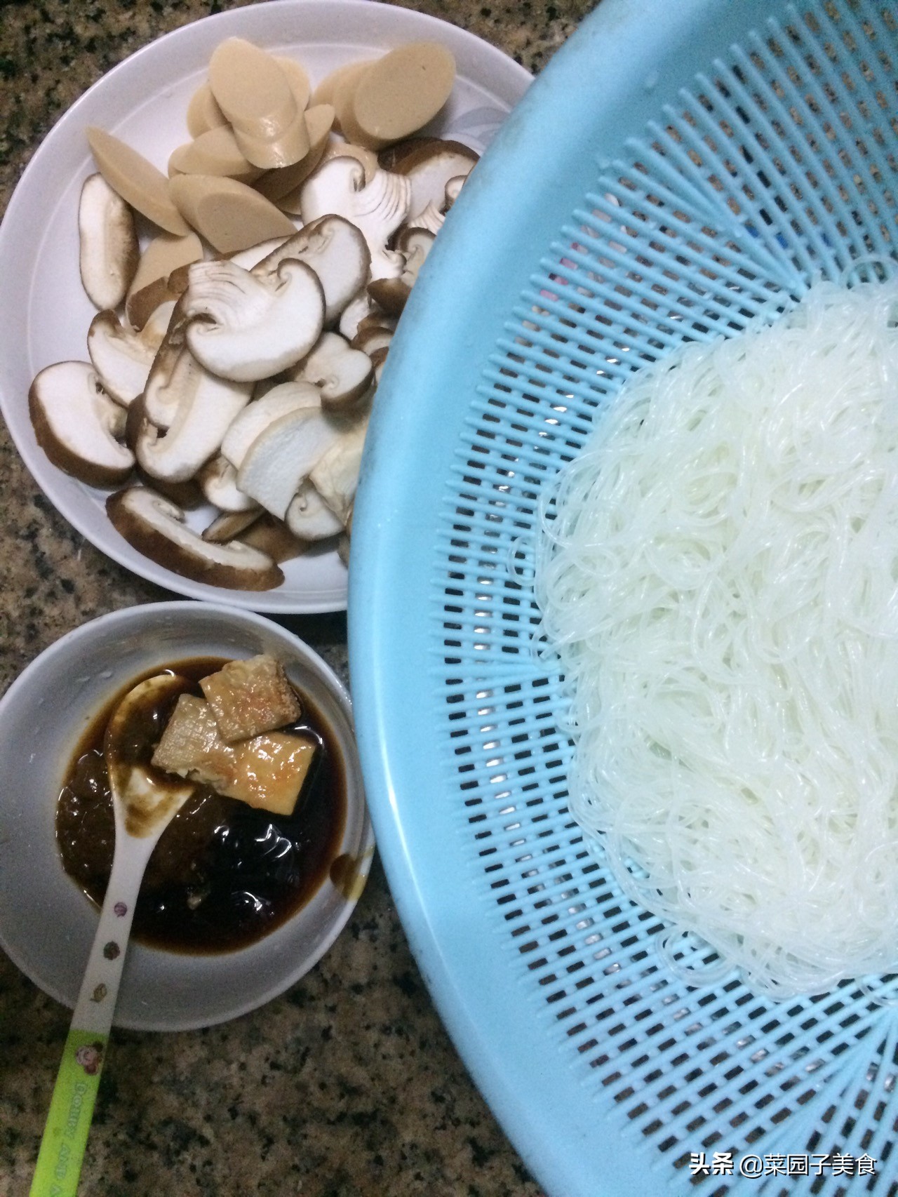 早餐米粉怎么做才香又回味,香菇米粉最简单做法