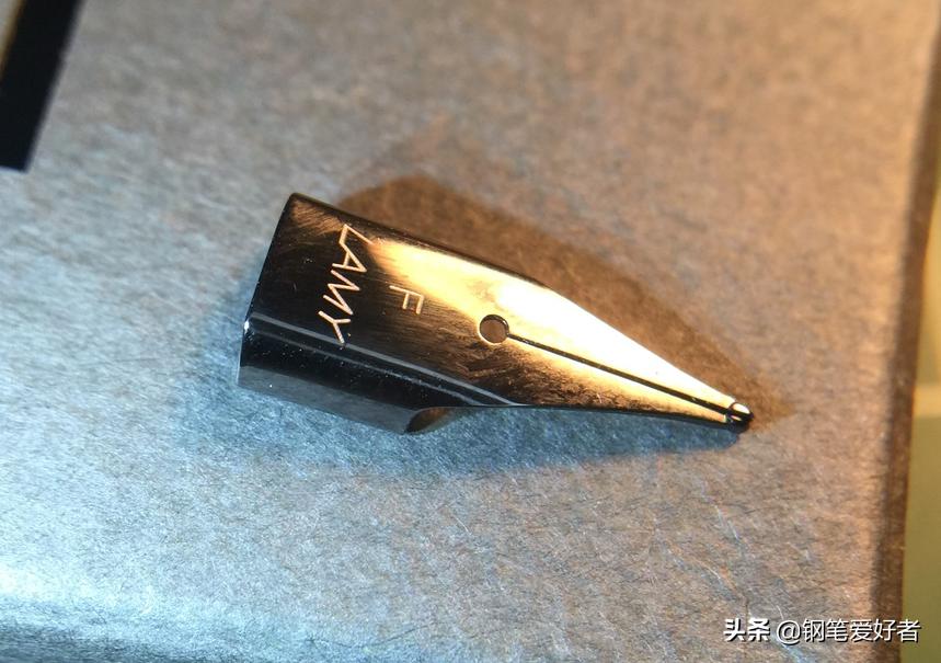 买到假的lamer小样,lamy钢笔怎么辨别真假