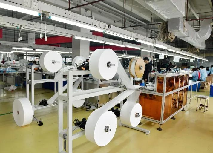 新刊鲜读｜经济战“疫”，这一期《中国企业家》请收藏