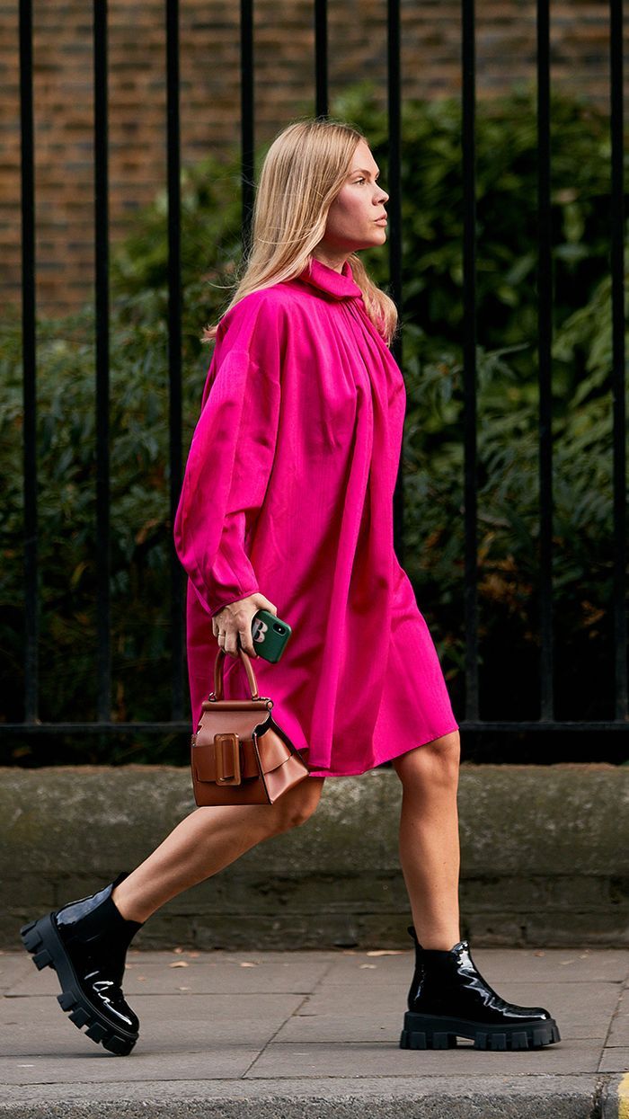 适合小个子粗腿的烟筒靴,今年最火的粗跟烟筒靴