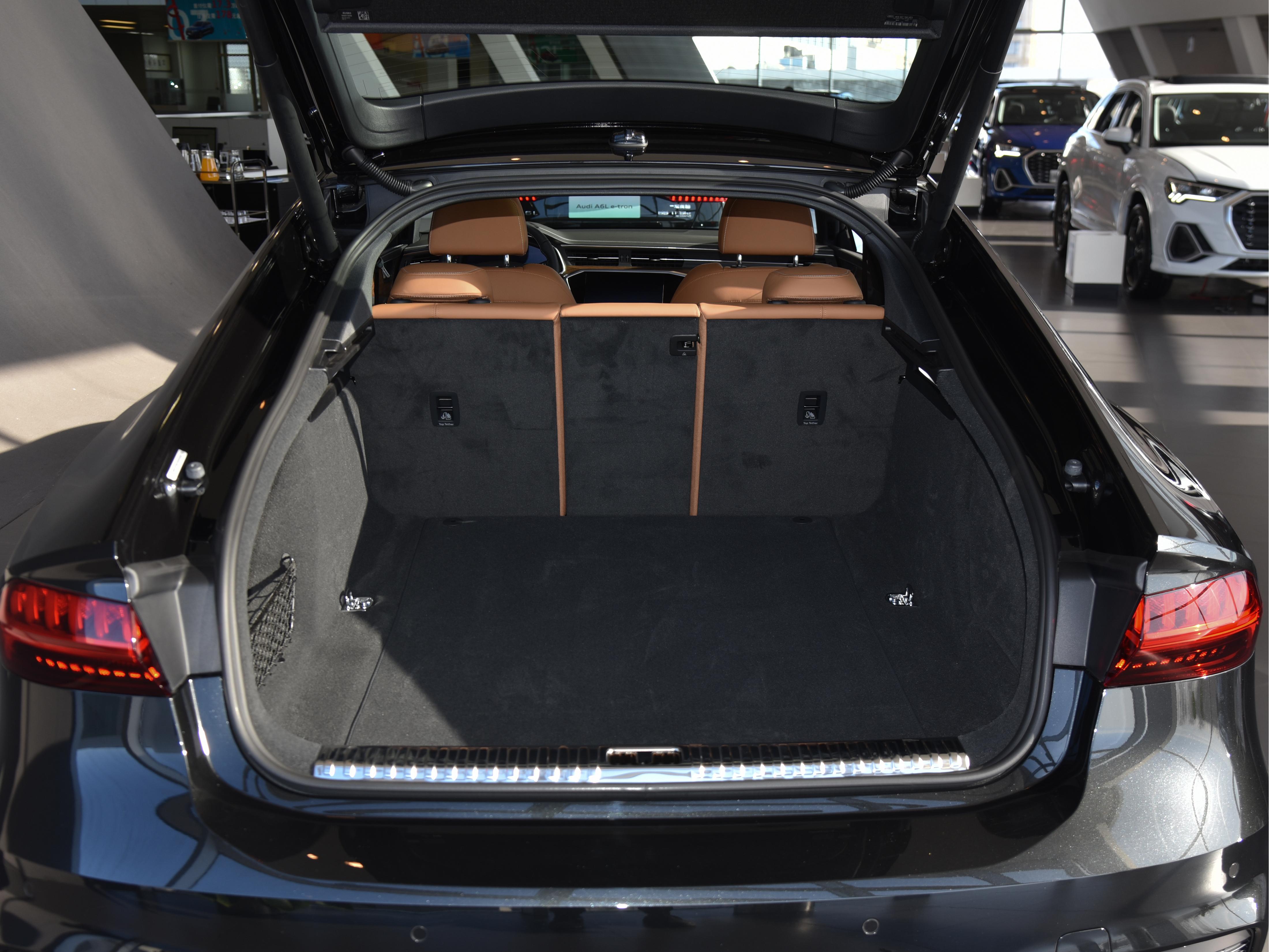 前后五连杆悬架的车有什么优势,全新奥迪a755tfsi