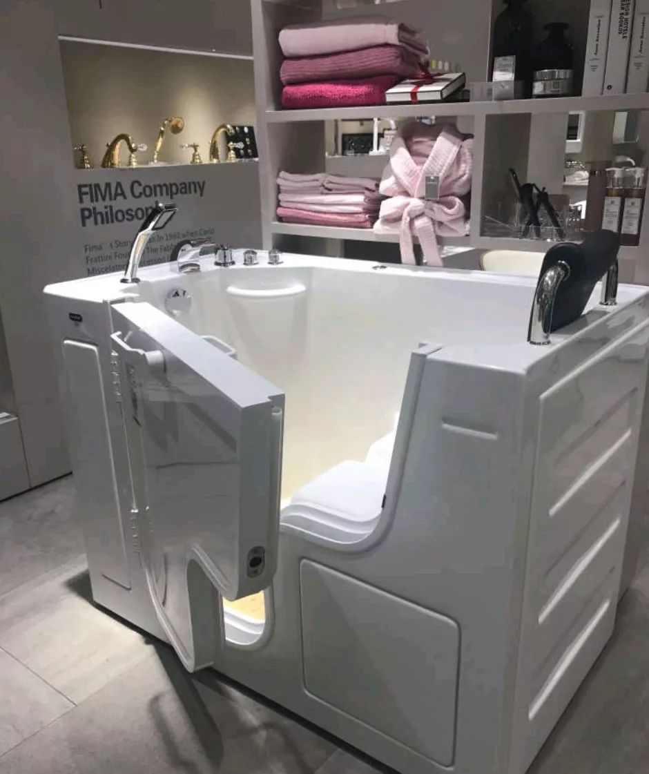 灵感来自马桶,厕所十大匪夷所思的设计