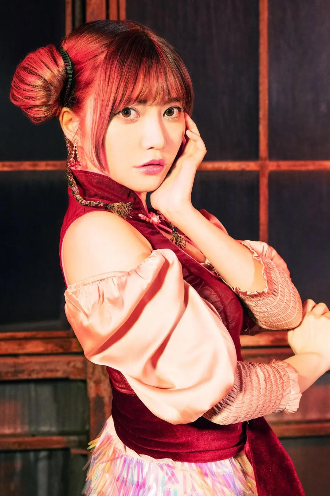 日本电竞战队「鱼群」新增三位美少女，现在偶像都来转行了嘛