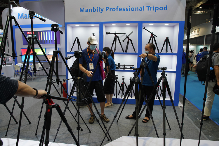 PI2020|稳定与灯光的魅力国产脚架品牌曼比利参展PI