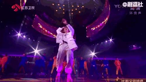 江苏卫视跨年是全开麦吗,江苏卫视跨年晚会live