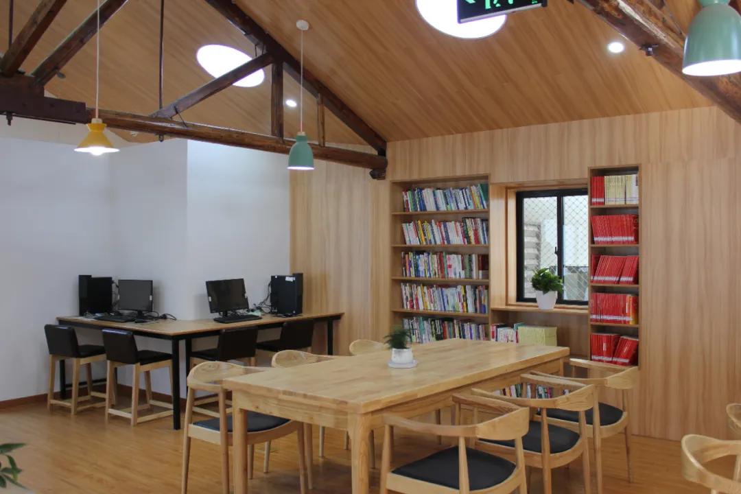 一个北大一个清华金榜题名,一个北大一个杭州美术学院