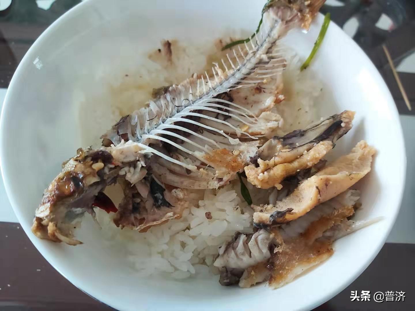 居家厨房挑战视频,鲫鱼处理全过程