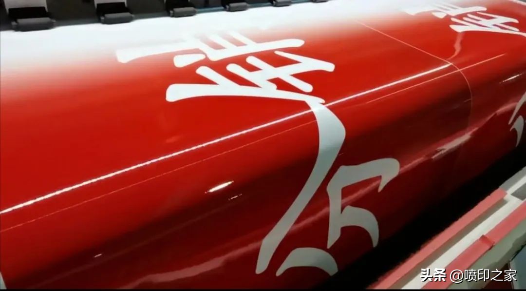 广告明亮色怎么调,偏暗的广告牌调色技巧