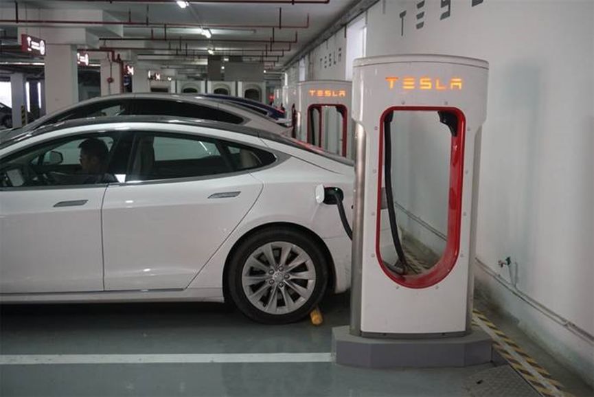 去年我们实测过的轿车里，这8台都有一个“第一”