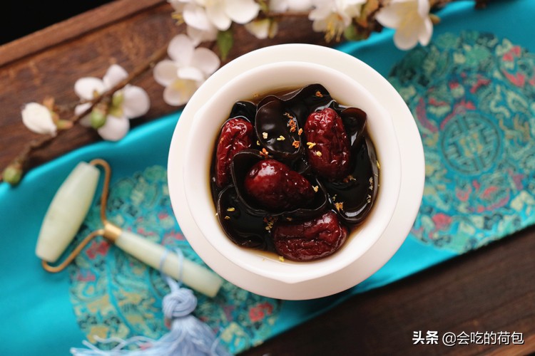 木耳红枣最佳吃法,红枣蒸木耳