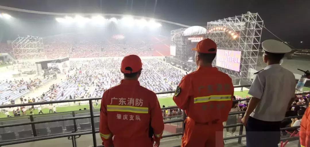 杨千嬅演唱会肇庆站几点入场,杨千嬅演唱会深圳几个小时结束