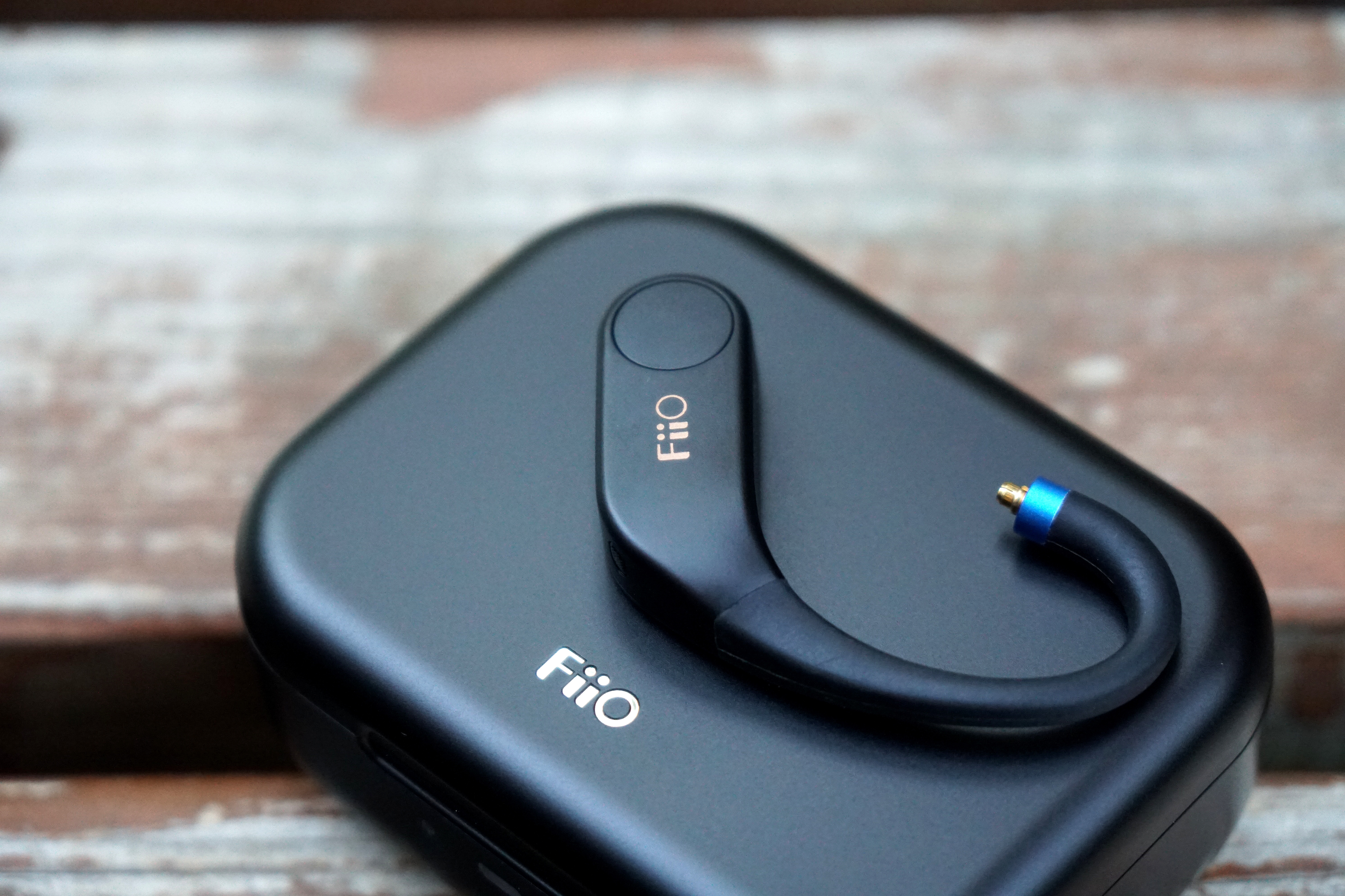 飞傲fh5s耳机测评,飞傲utws5对比飞傲utws3