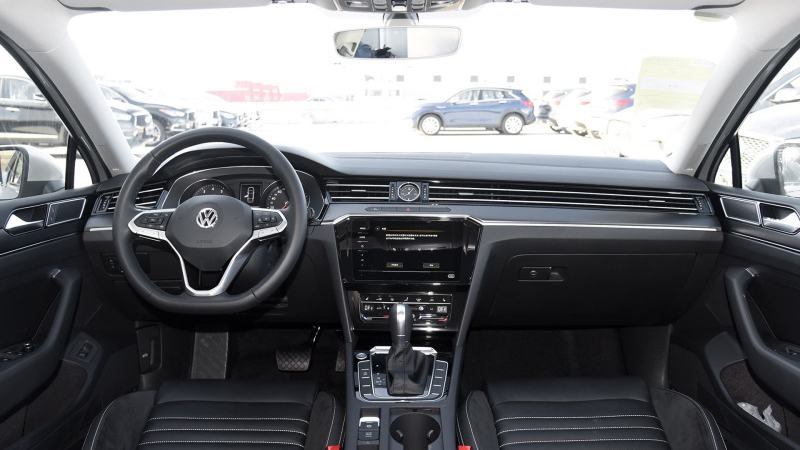 大众迈腾二手车价格15万左右的,大众迈腾2021落地价明细5月