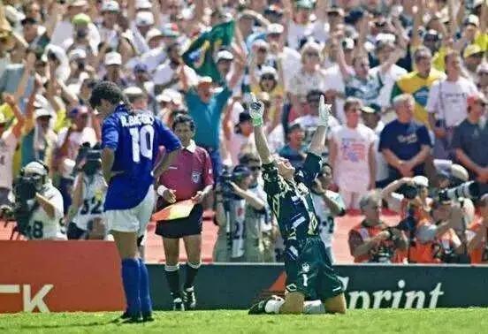 世界足球十大球星排名,世界上足球最强的十大国家