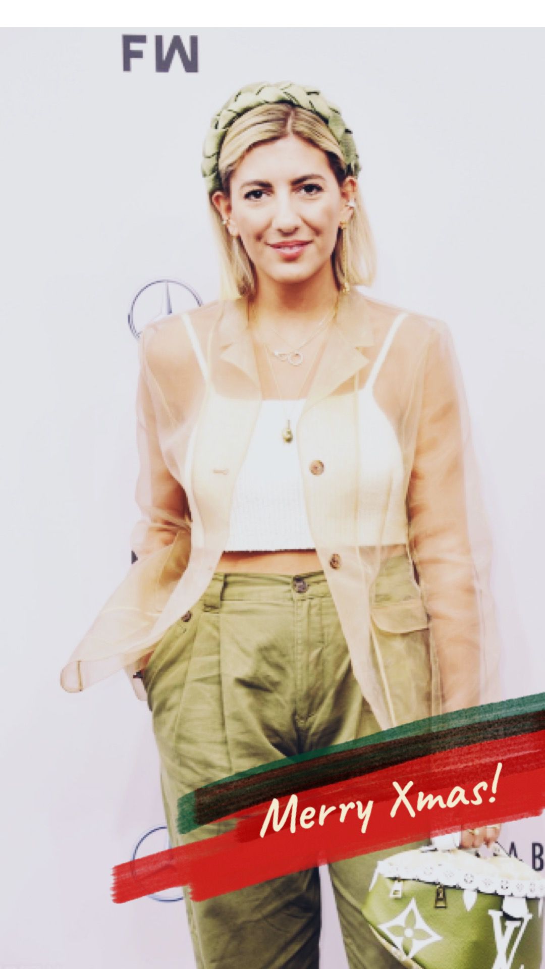 杏色发箍搭配什么衣服好看,糖果色发箍网红简单爆款