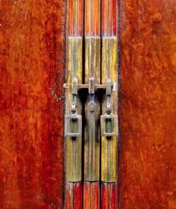 从前的锁好看钥匙也精美,从前的锁好看钥匙也精美什么意思