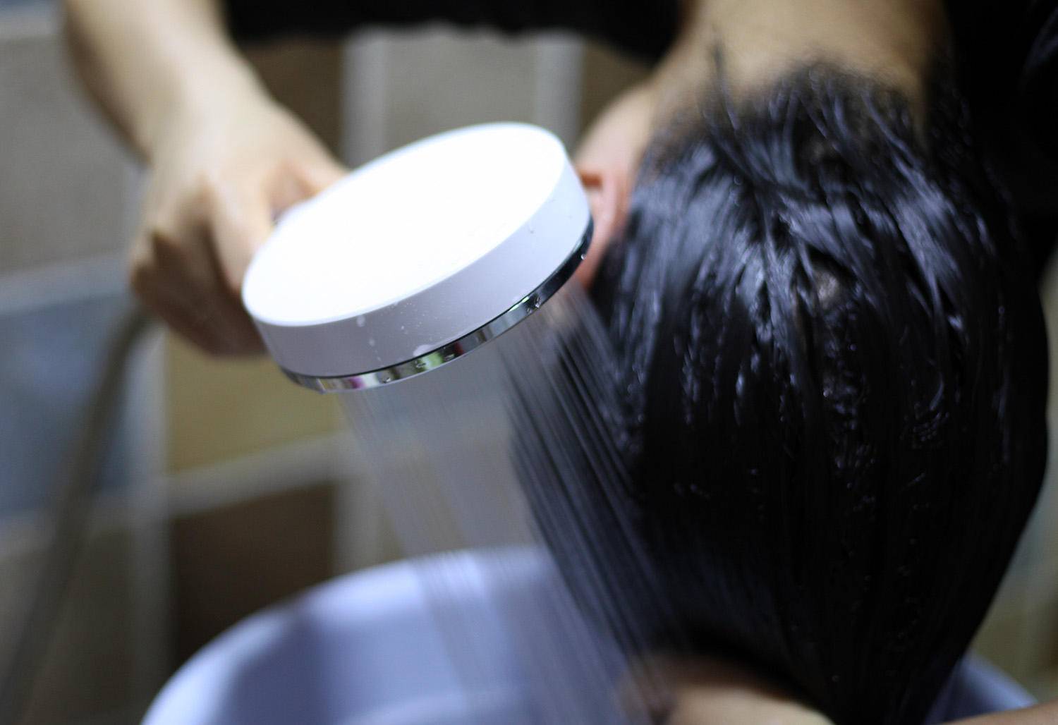 镜子可以淋浴,镜子能告诉你什么