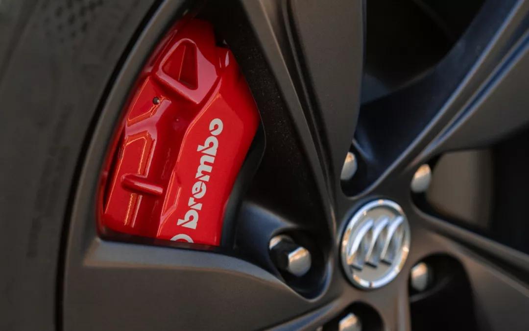 君威gs适合入手吗,小白买车速腾和君威建议买哪个