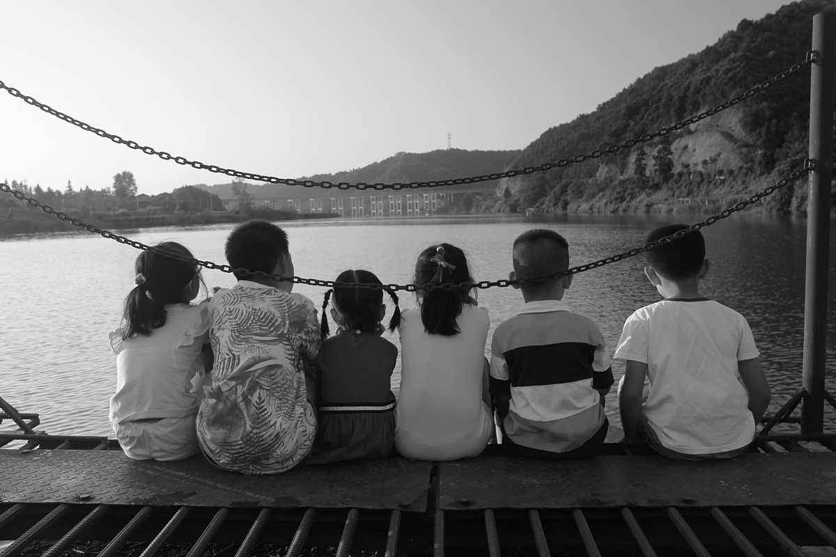 回想起以前钓鱼的时光,想起来30多年前