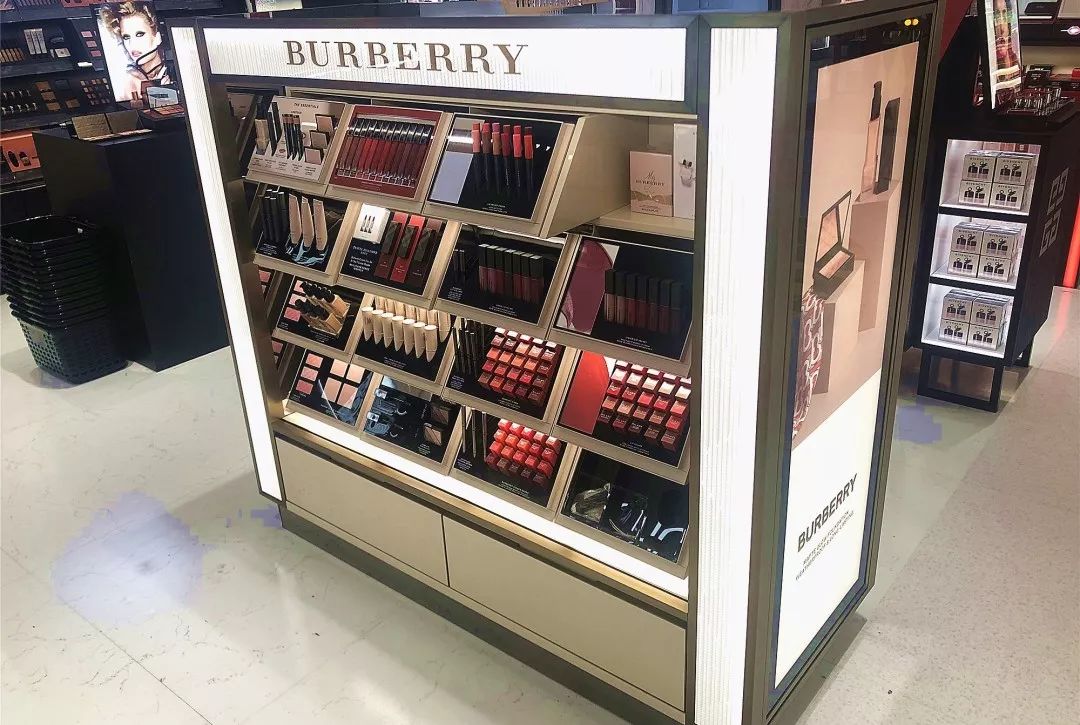 浦东机场日上免税店24小时营业么,浦东机场怎么经过日上免税店