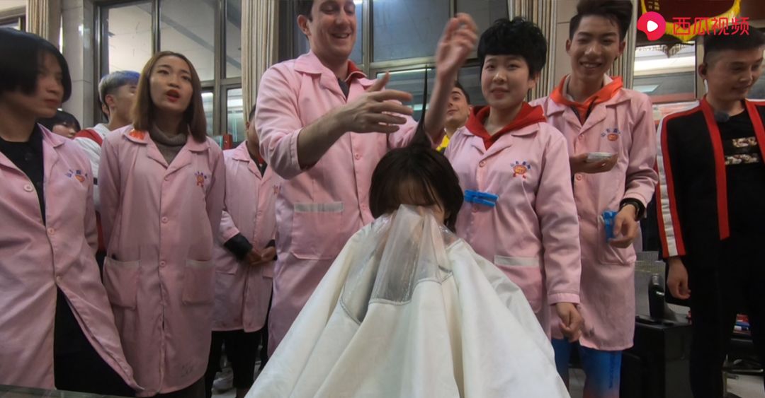 调侃提前体验蓝翔技校,蓝翔技校搞笑视频