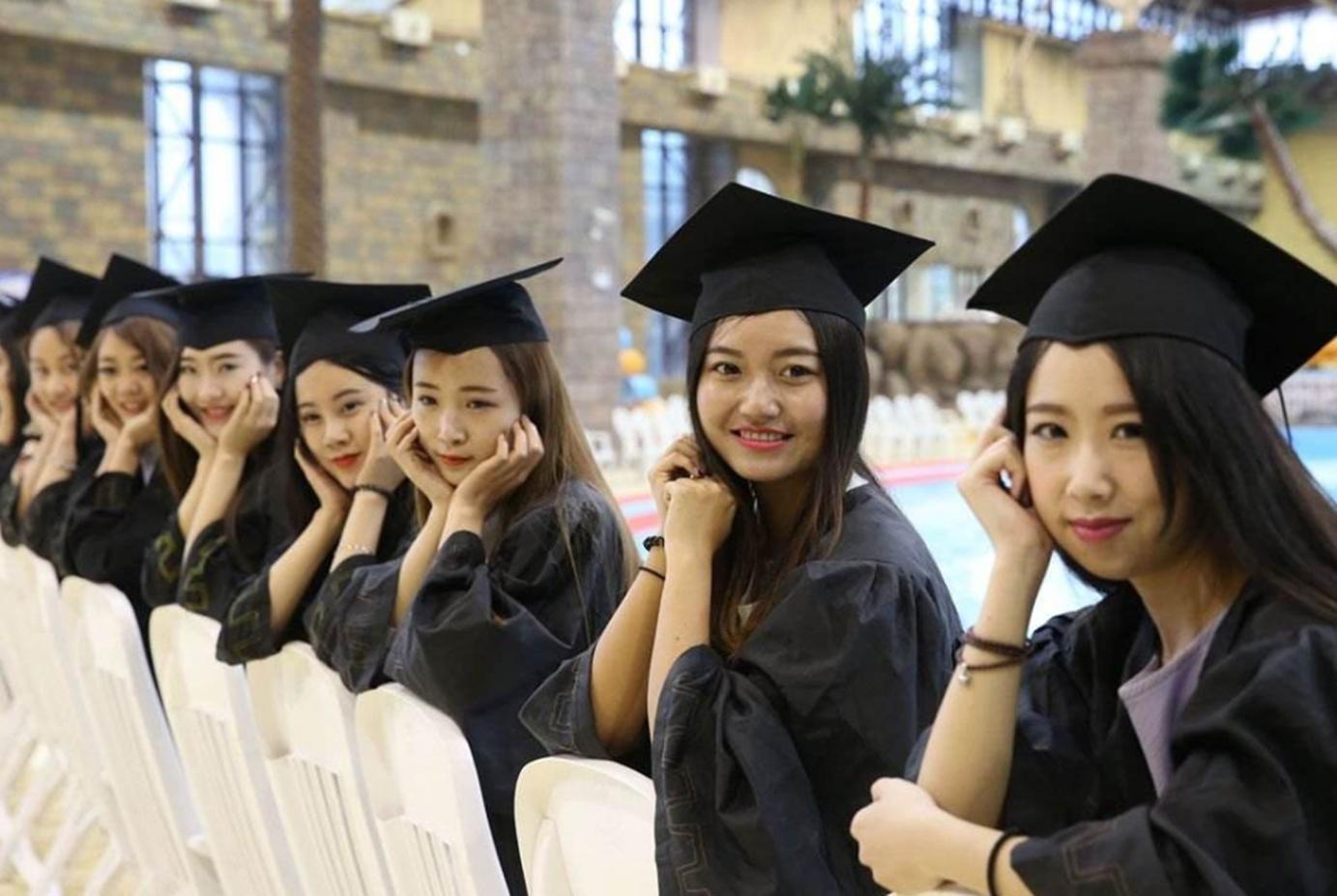 大学就业前景较好的十大专业,四个专业虽冷门但是铁饭碗好就业