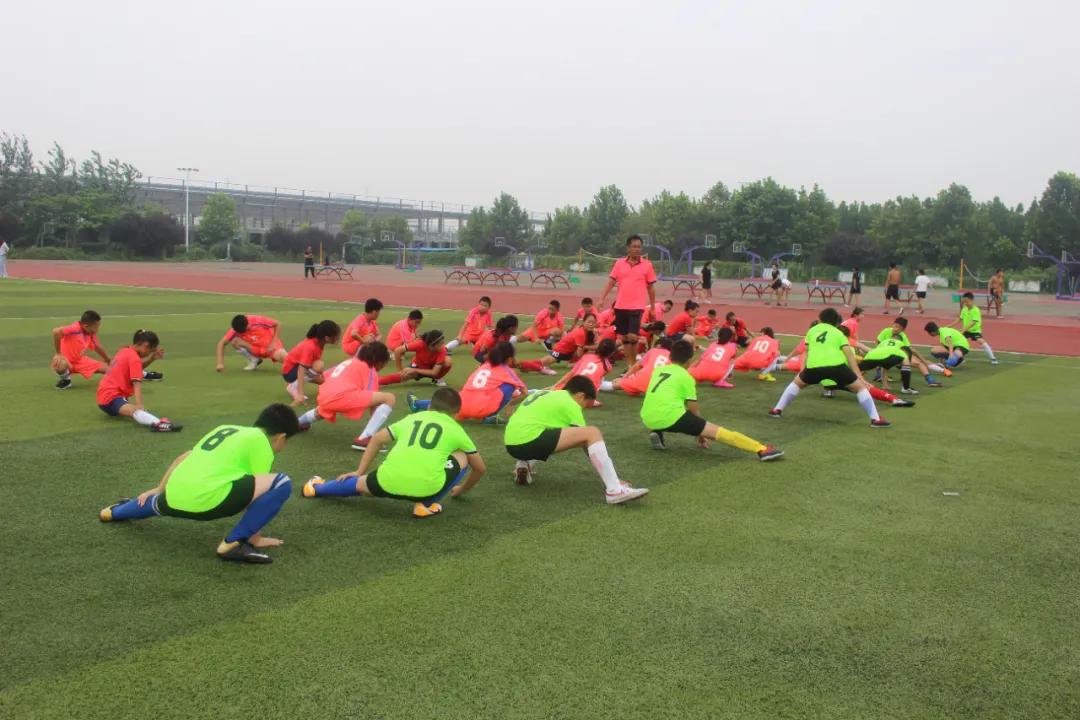 足球训练营寒假封闭,体育训练营寒亭
