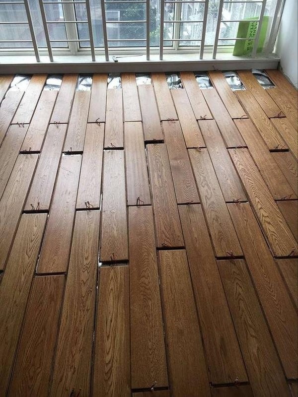 地暖选择地板比瓷砖更节能吗,地暖过时了