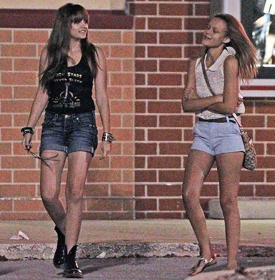 迈克尔杰克逊女儿长大了长啥样,迈克尔杰克逊女儿现在怎么样了