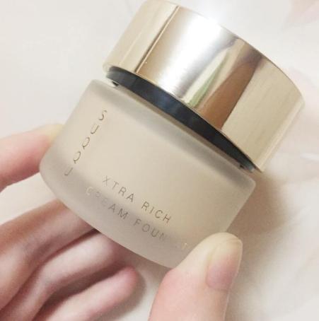 持妆久不暗沉的大牌粉底液测评,打造无瑕无纹奶油肌