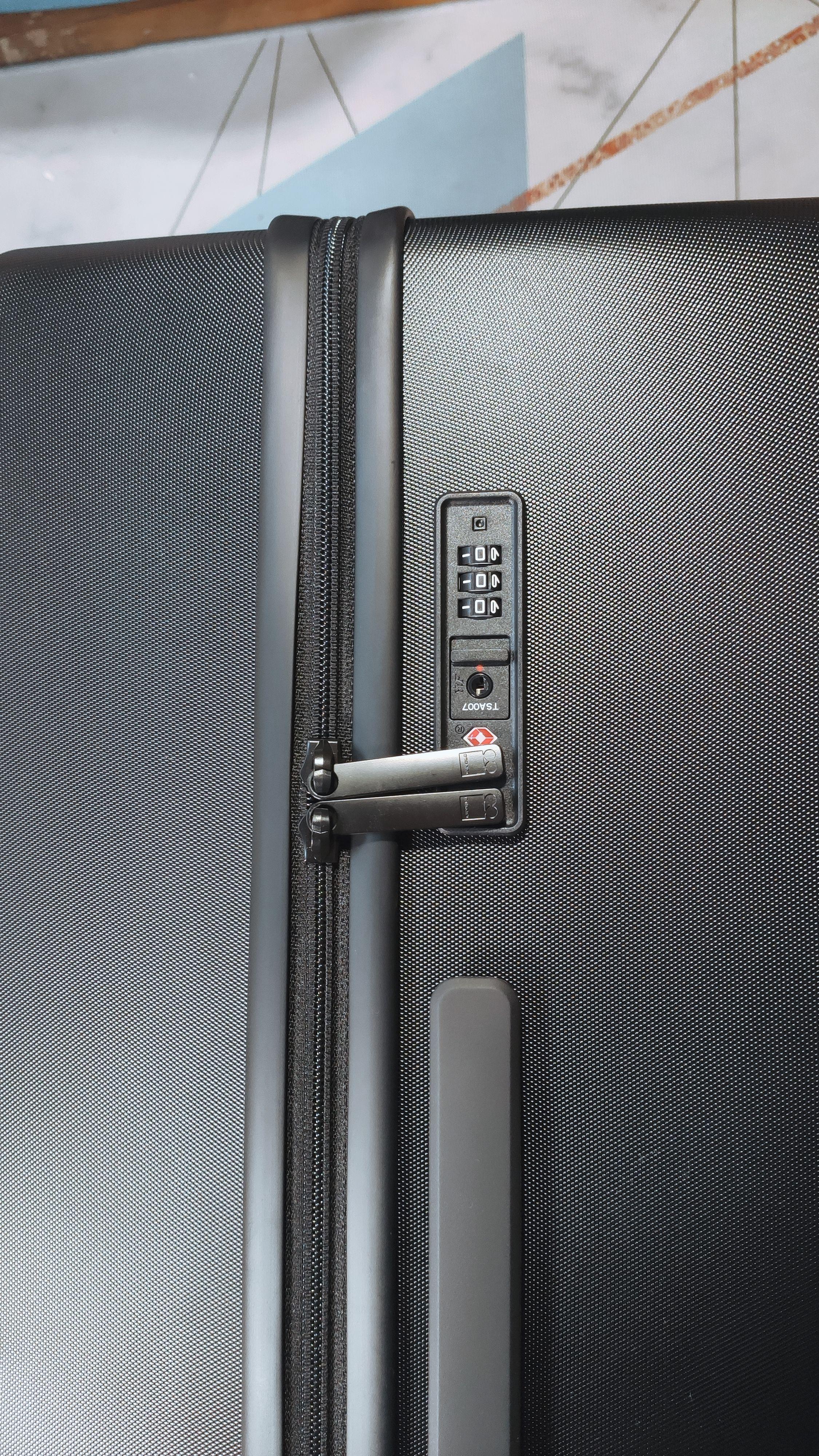 超能装的行李箱外国,level8地平线8号旅行箱评测