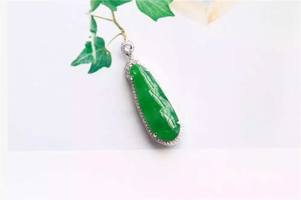 b货翡翠卖高价,为什么b货翡翠卖得很好