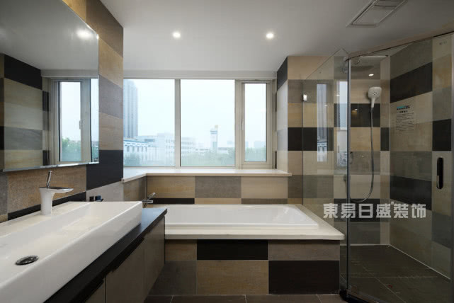 天正滨江装修,天正滨江180平