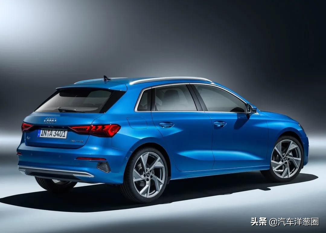 宝马发布全新车标,宝马蓝天白云标改黑白标