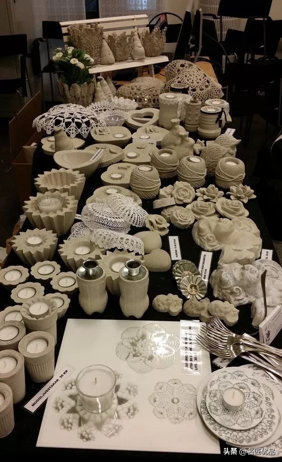 塑料旧手套,新买的手套被塑料和铁连在一起