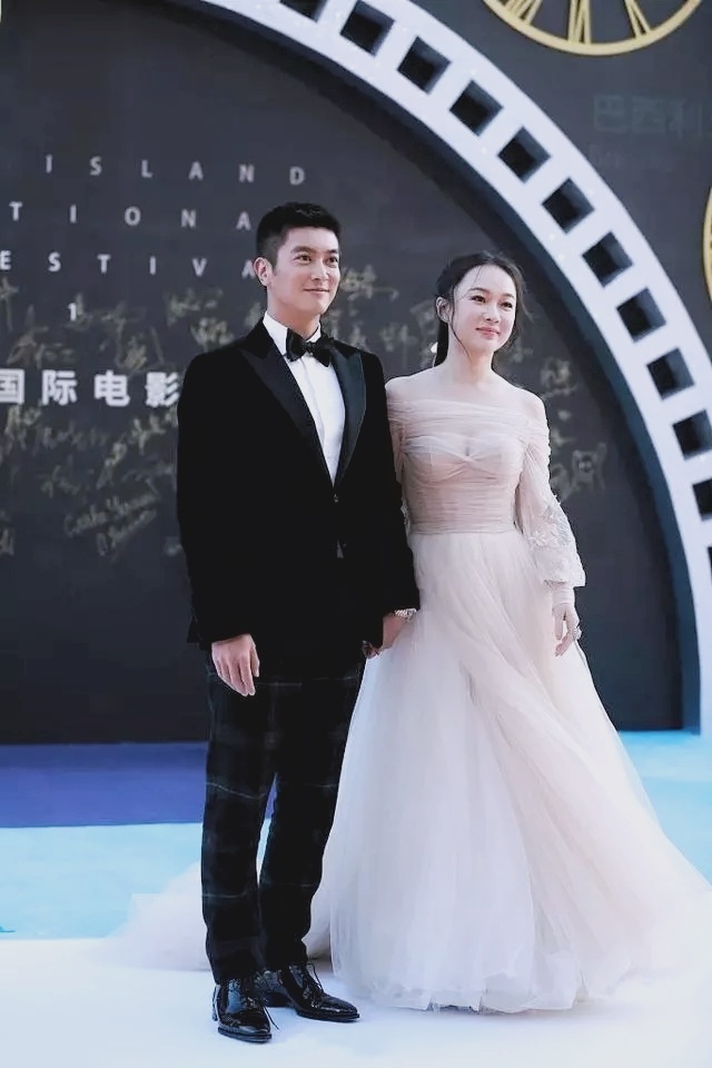 显胖的裙子怎么补救,春秋显白显瘦显高穿搭