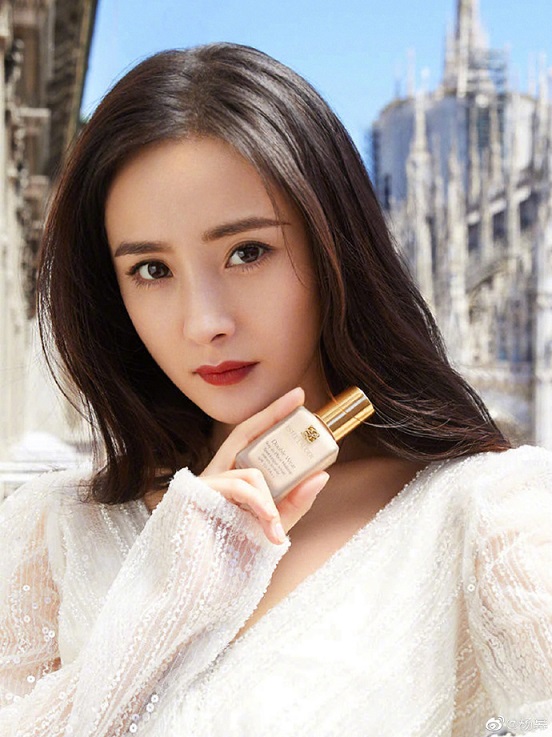 玫琳凯油性皮肤粉底液持久不脱妆,夏天容易流汗脱妆适合什么粉底液