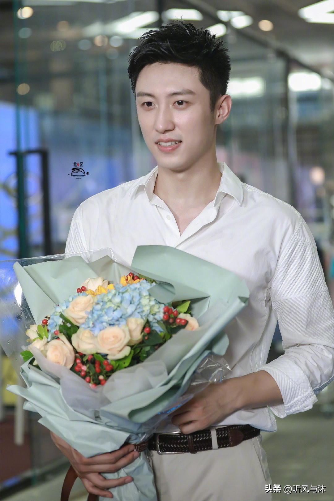 宣璐曹煜辰漆培鑫一家三口的合照,青春创世纪宣璐曹煜辰有感情戏吗