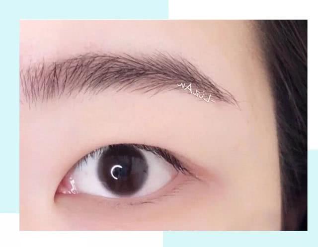 单眼皮肿眼泡如何贴双眼皮贴教程,肿眼泡怎么样贴双眼皮贴教程