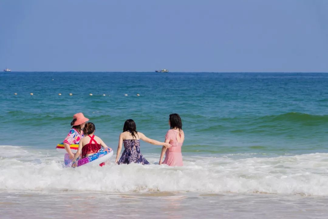 深圳少见的“十里银滩”，美到无边