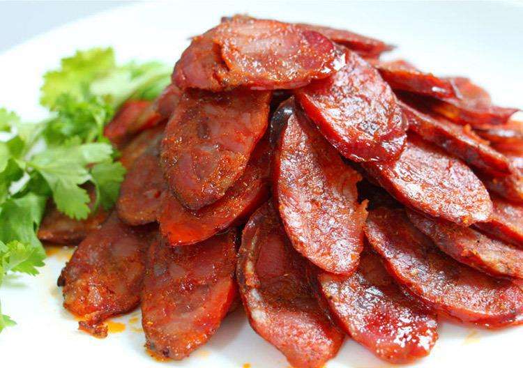 蒸香肠还是煮香肠好吃,生猪肠做香肠的做法